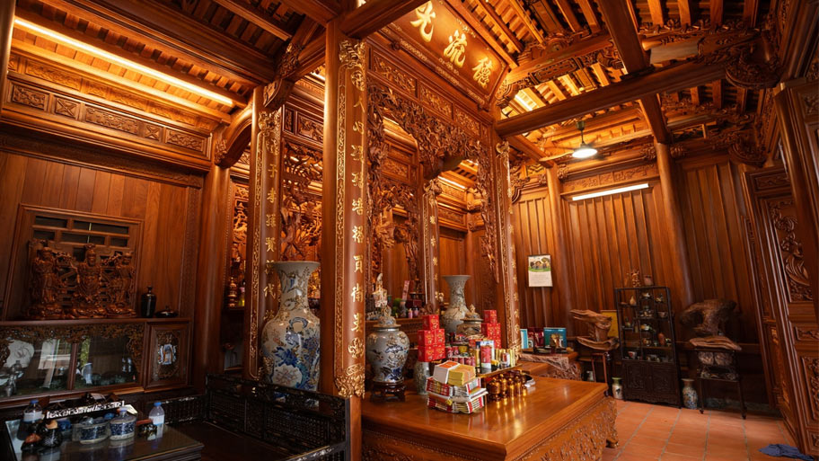 Cải tạo không gian bên trong nhà gỗ