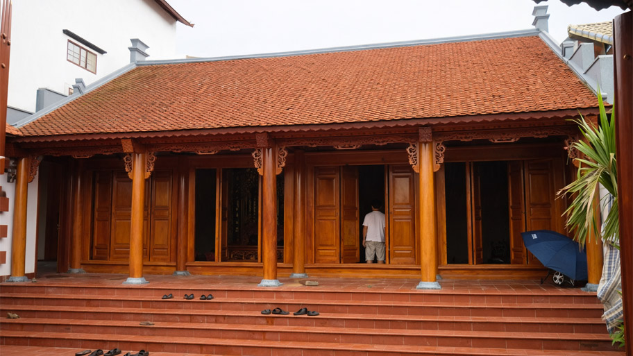 Câu hỏi về nhà gỗ xoan 3 gian