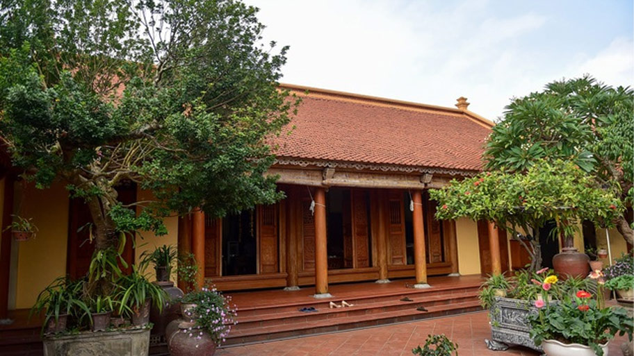 Nhà gỗ 3 gian bằng gỗ mít